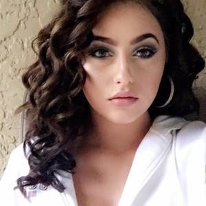 Meet your Posher, Brittney